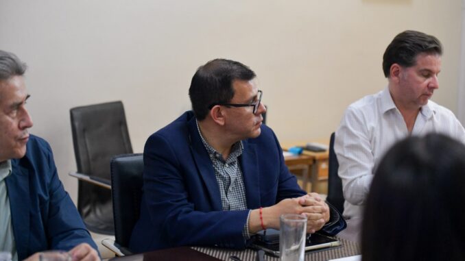 Gabinete estatal da seguimiento a desplazamiento forzado en Guadalupe y Calvo