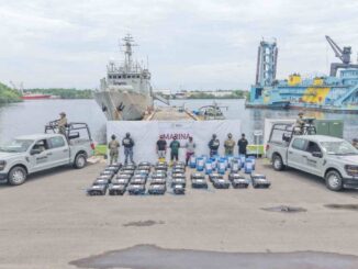 Aseguran más de una tonelada de presunta cocaína frente a costas de Chiapas