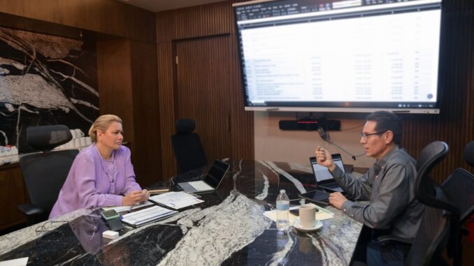 Maru Campos se reúne con secretario de Hacienda para dar seguimiento a la estrategia económica del estado
