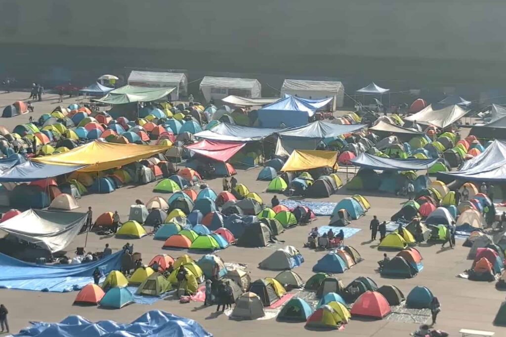 Zafarrancho entre la CNTE y la policía de la CDMX por llegar al Zócalo