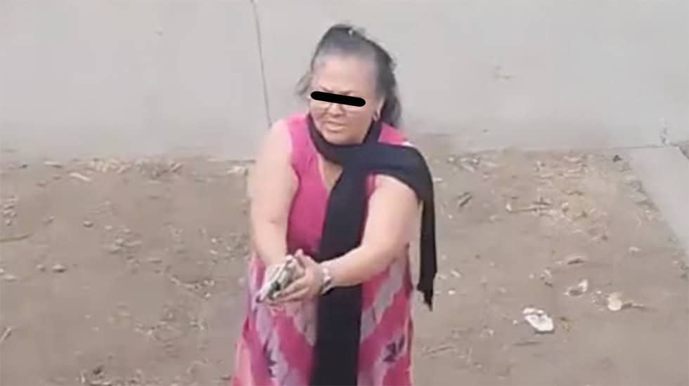 Conceden la prisión domiciliaria a Carlota N., abuela que disparó en desalojo en Chalco
