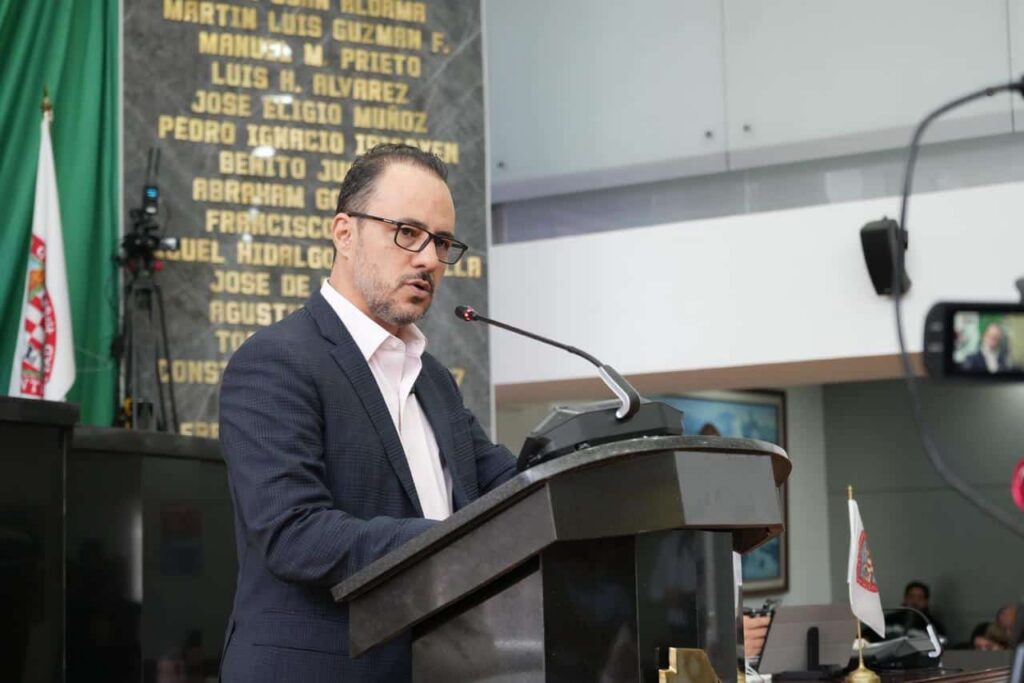 José Luis Villalobos reconoce propuesta de reforma a la Ley de Turismo presentada por CANACO Chihuahua