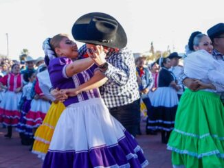 Chihuahuenses disfrutaron del color y la tradición del Festival Folklórico 2026