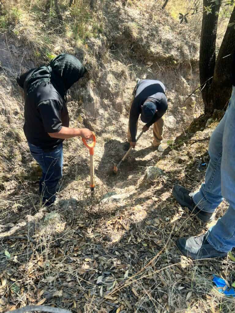 Localiza Fiscalía Zona Sur restos óseos durante rastreo en carretera a Guadalupe y Calvo