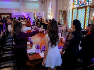 Toma Marco Bonilla protesta a integrantes del primer Cabildo de Mujeres