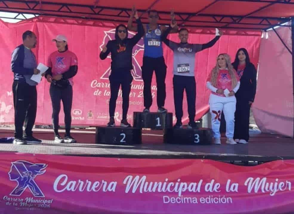 Gana policía primer lugar en su categoría durante carrera municipal de la mujer