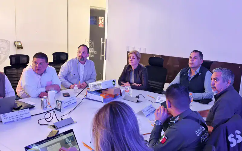 Gobierno del Estado coordina despliegue para garantizar seguridad durante marcha del 8M