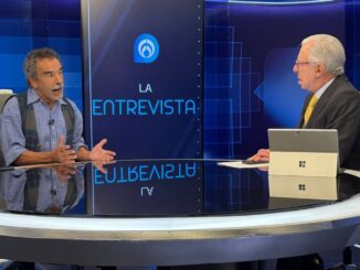 Joaquín López-Dóriga y Damián Alcázar recrean entrevista a «El Mochaorejas»