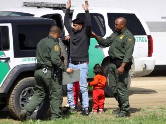 Investigan si agentes migratorios infringieron la ley en más de 15 incidentes en Minnesota