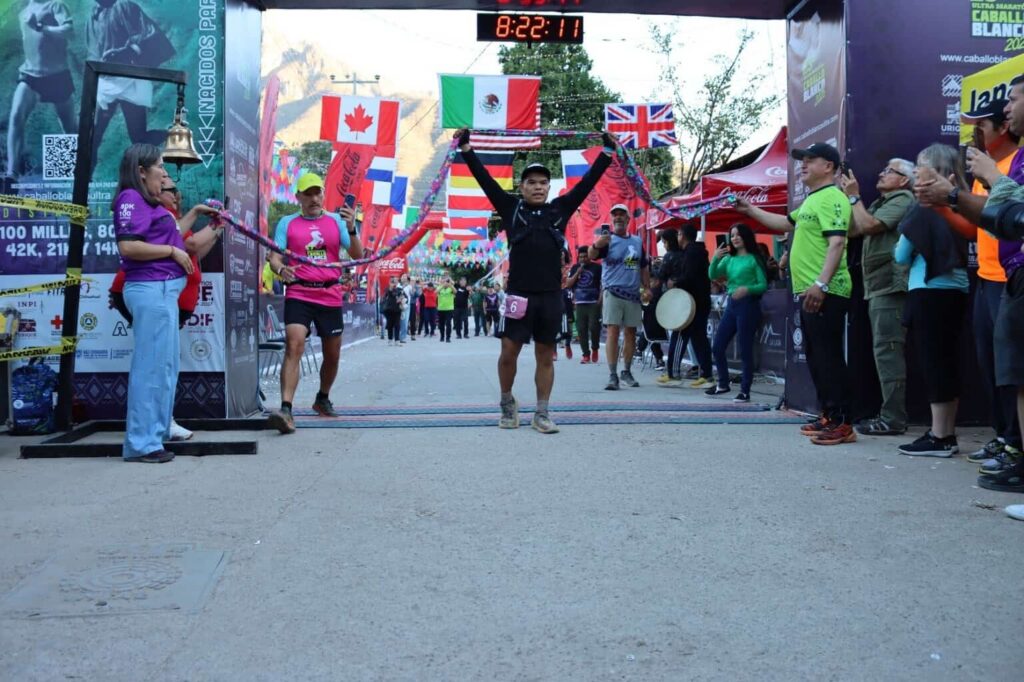 Reúne Ultra Maratón Caballo Blanco a más de mil 200 corredores