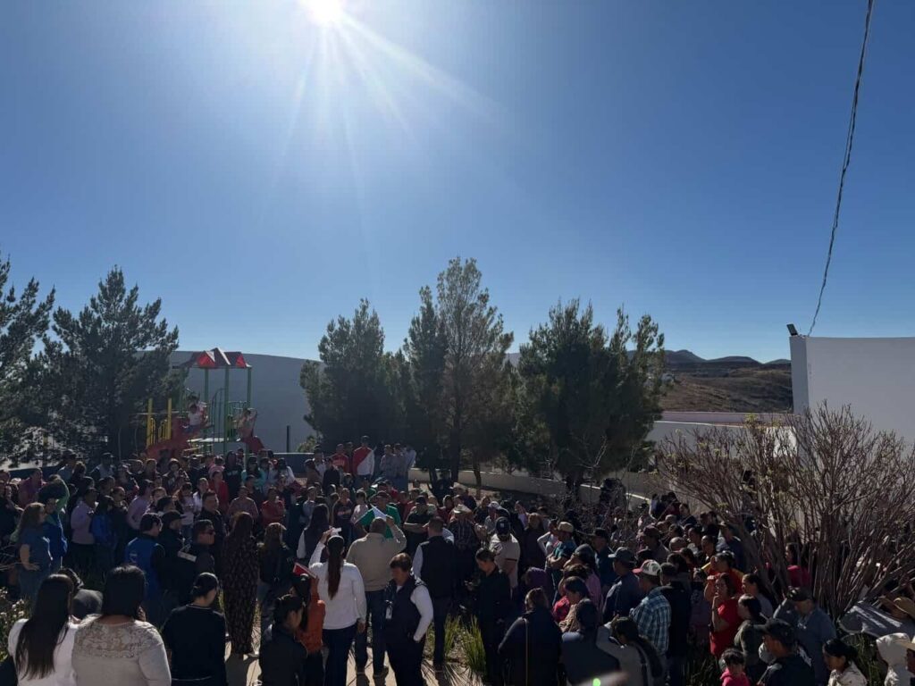 Atiende Gobierno del Estado a familias en situación de desplazamiento provenientes de Guadalupe y Calvo