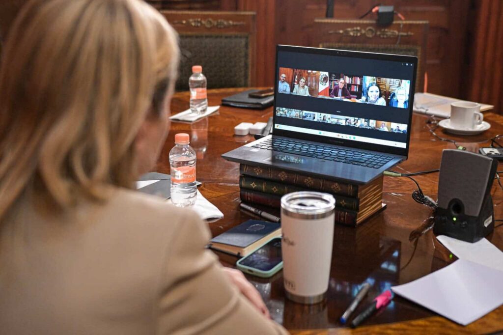 Maru Campos mantiene seguimiento a la estrategia contra el sarampión en encuentro virtual con Claudia Sheinbaum