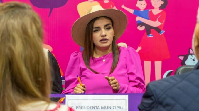 Grecia Quiroz denuncia a senador y diputados por presunto vínculo en homicidio de Carlos Manzo