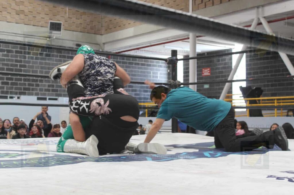Reúne Municipio 500 despensas en evento “Lucha Libre CUU”; serán para niños con cáncer