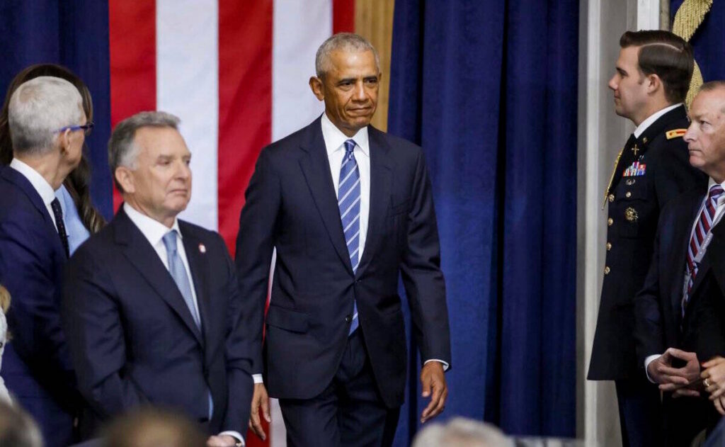 Obama responde a racista video de Trump: «Hay un show bufonesco»