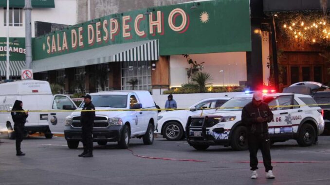 Hay tres muertos y cuatro detenidos
