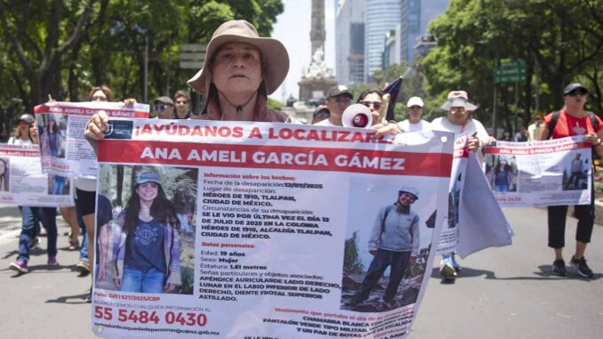 Familiares de personas desaparecidas convocan a protesta en partido inaugural del Mundial