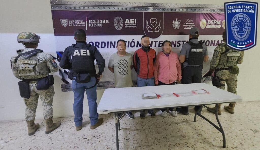 Detienen AEI, DSPM y DEFENSA a tres personas en posesión de droga