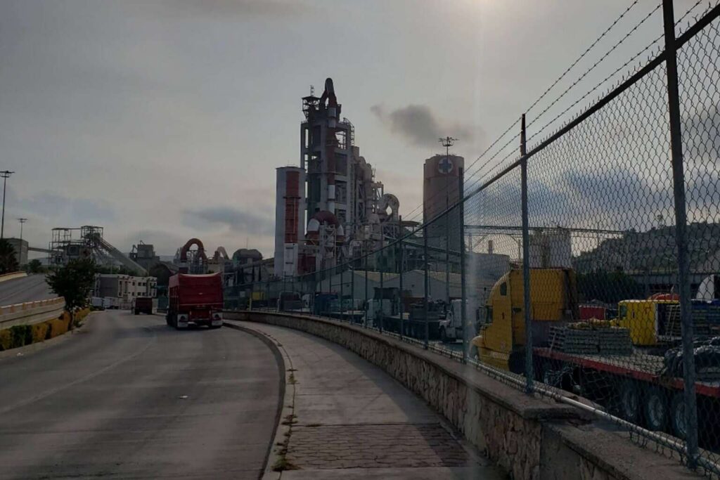 Cumplimiento de orden judicial desata balacera en Ciudad Cooperativa Cruz Azul, Hidalgo
