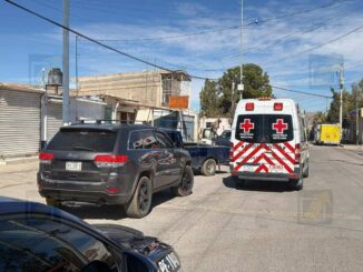 Embiste conductor a motociclista tras asegurar que era su moto robada días antes 