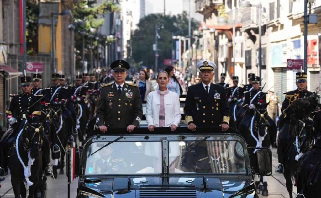 La presidenta Claudia Sheinbaum encabeza la Marcha de la Lealtad