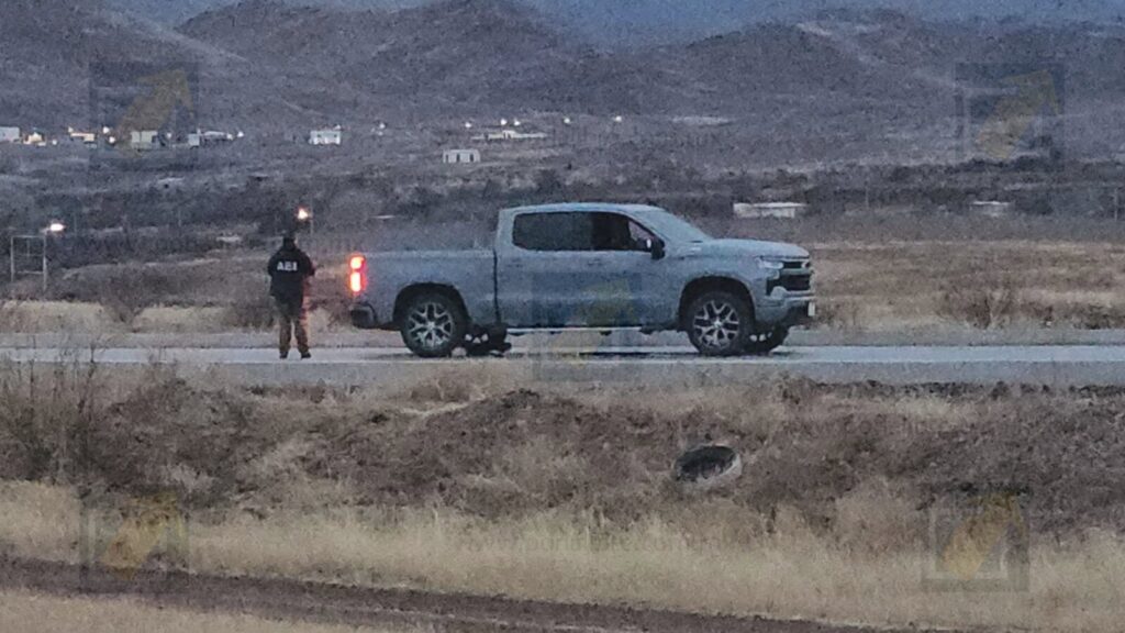 Hallan a hombre sin vida en camioneta en zona del autódromo La Cantera