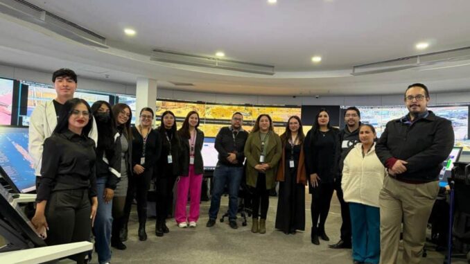 Visita Unidad de Investigación de Robos instalaciones del C-4