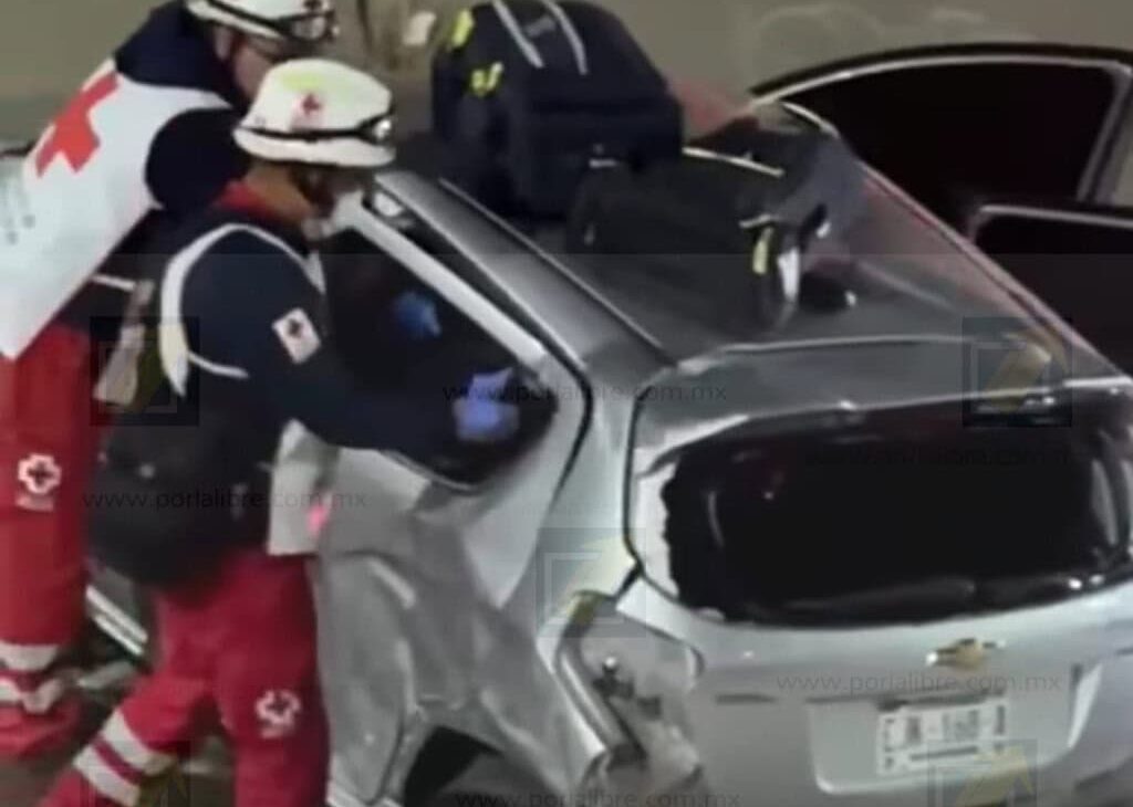Trágico accidente cobra la vida de un joven en vialidad Los Nogales; un herido