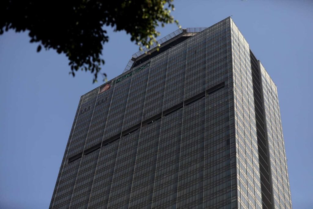 Pemex destaca mayor solidez financiera tras reducir su deuda al menor nivel en 11 años