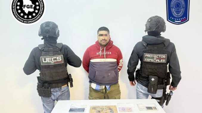 Capturan a hombre con envoltorios de marihuana, cocaína y un arma, en el Centro