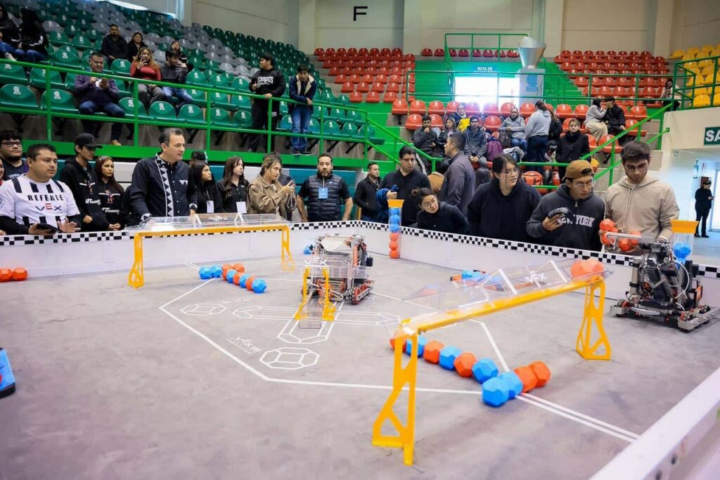 Trabajemos por la educación en ciencias y tecnología en Chihuahua: Marco Bonilla en Consejo STEM en Ciudad Juárez