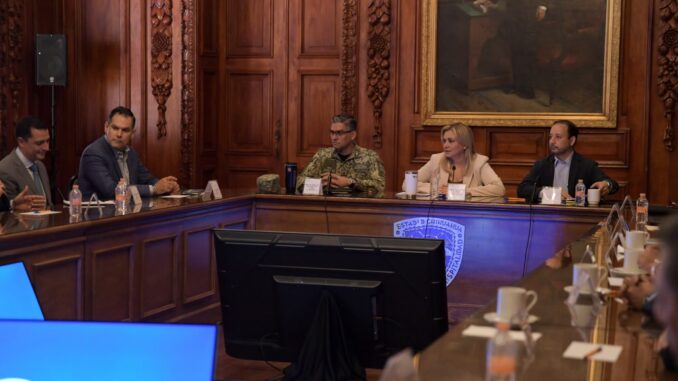 Maru Campos sostiene reunión de trabajo con el Clúster Minero de Chihuahua