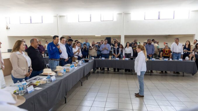 Toma protesta Alma Cristina Treviño Olivas como regidora del Ayuntamiento