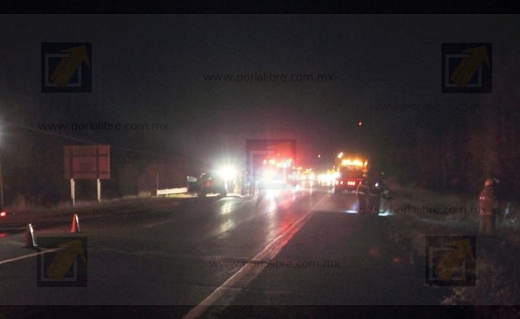 Falla mecánica provoca encontronazo entre motocicletas en carretera Delicias a Chihuahua