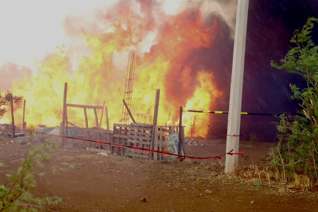 Atendió bomberos incendio en predio comercial de la colonia Batalla de Sacramento