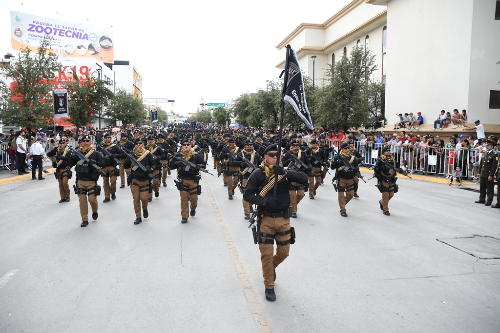 Convocan a instituciones y organizaciones a participar en el Desfile Cívico Militar del 16 de Septiembre