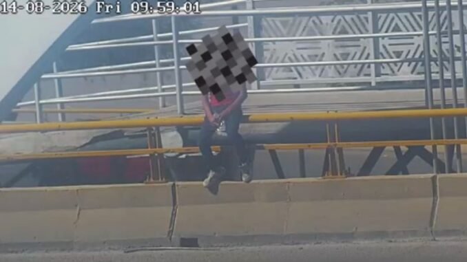 Evita Policía Municipal que persona en crisis atentara contra su vida