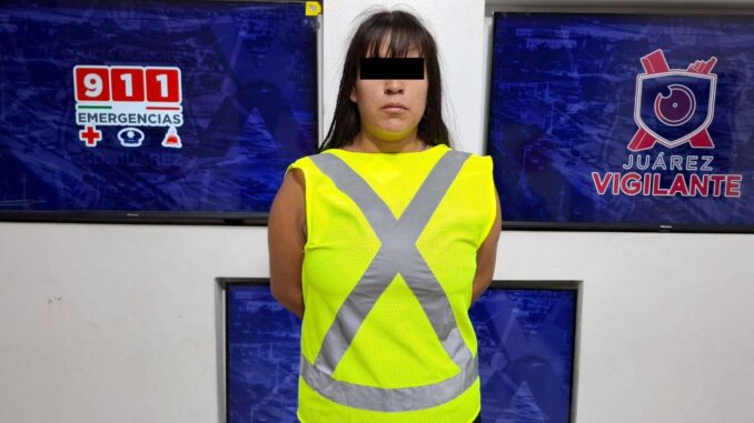 Detienen a mujer embarazada con droga y una arma de fuego