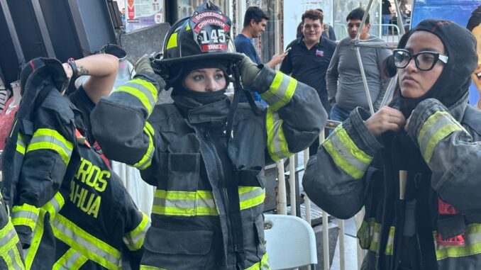 Participaron bomberos municipales en Carrera Vertical por el Día del Bombero
