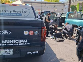 Hombre sufre sobredosis de heroína en pickup en el Centro