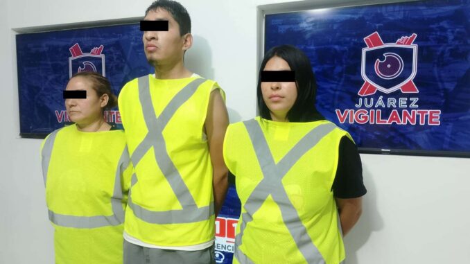 Detienen a extorsionador y a dos de sus acompañantes
