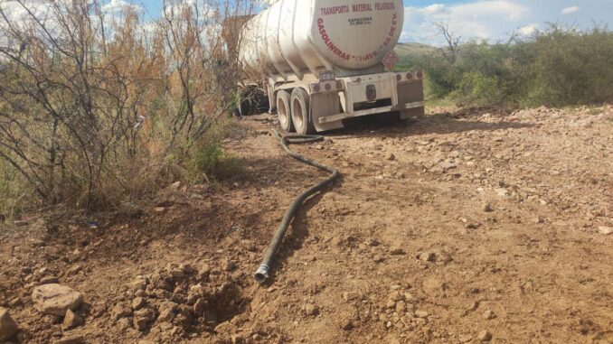 Aseguran tráiler y toma clandestina en El Peñol