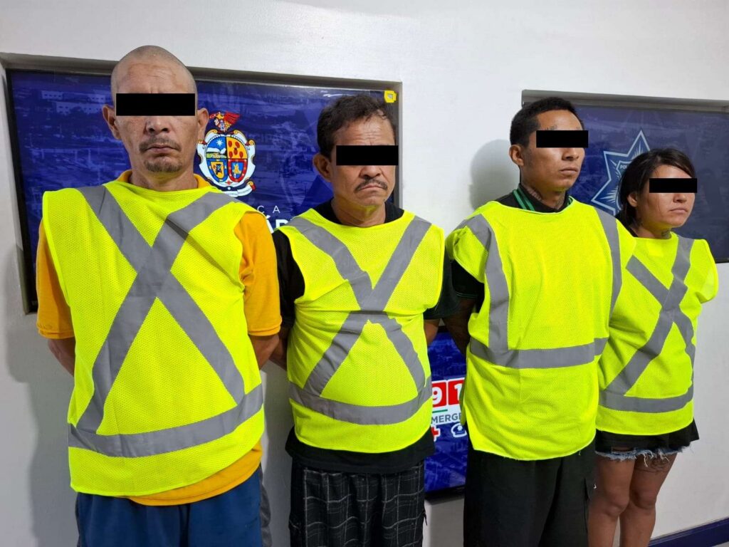 Detienen a 4 por amenazar a trabajador de CFE en Salvarcar