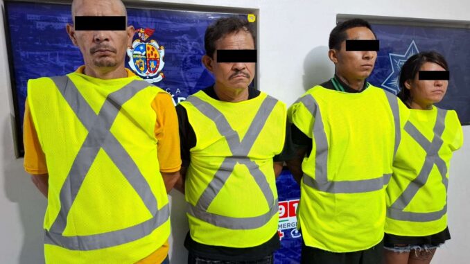 Detienen a 4 por amenazar a trabajador de CFE en Salvarcar