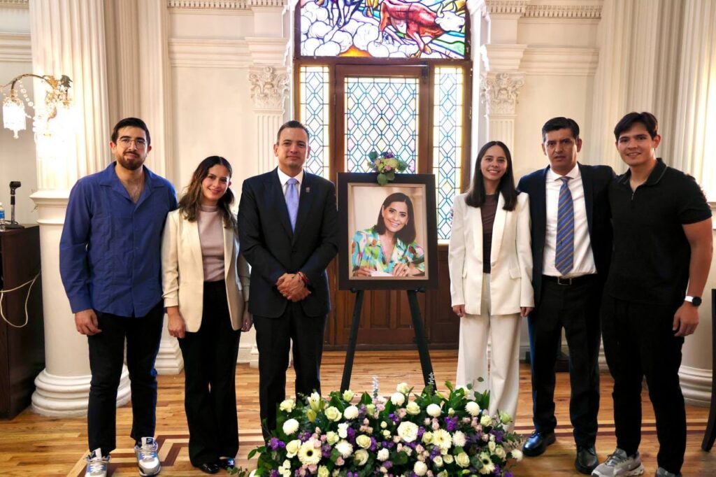 Realiza alcalde Marco Bonilla en sesión de Cabildo homenaje póstumo a regidora Patricia Ulate
