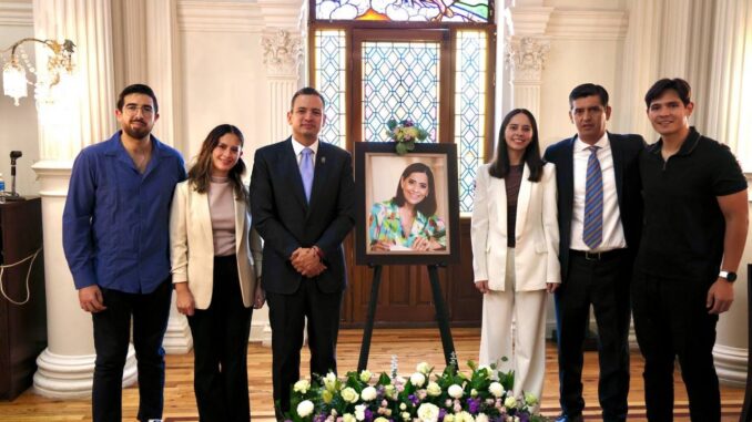 Realiza alcalde Marco Bonilla en sesión de Cabildo homenaje póstumo a regidora Patricia Ulate