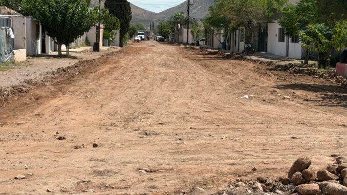 Inicia Gobierno Municipal pavimentación en calle Daniela Ortiz de la colonia Revolución