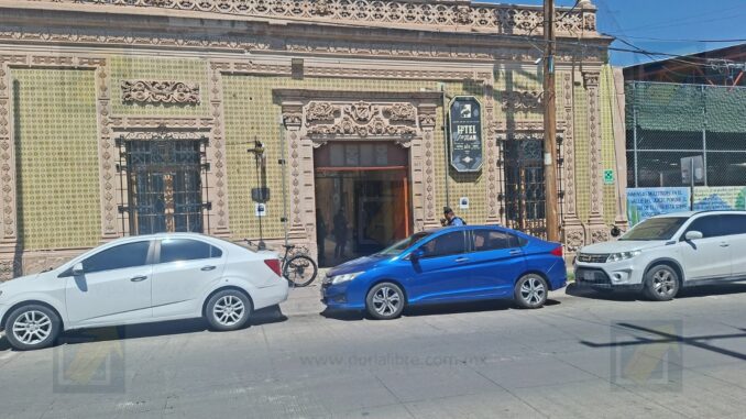 Movilización en motel del Centro: dos huéspedes presentaron posible intoxicación