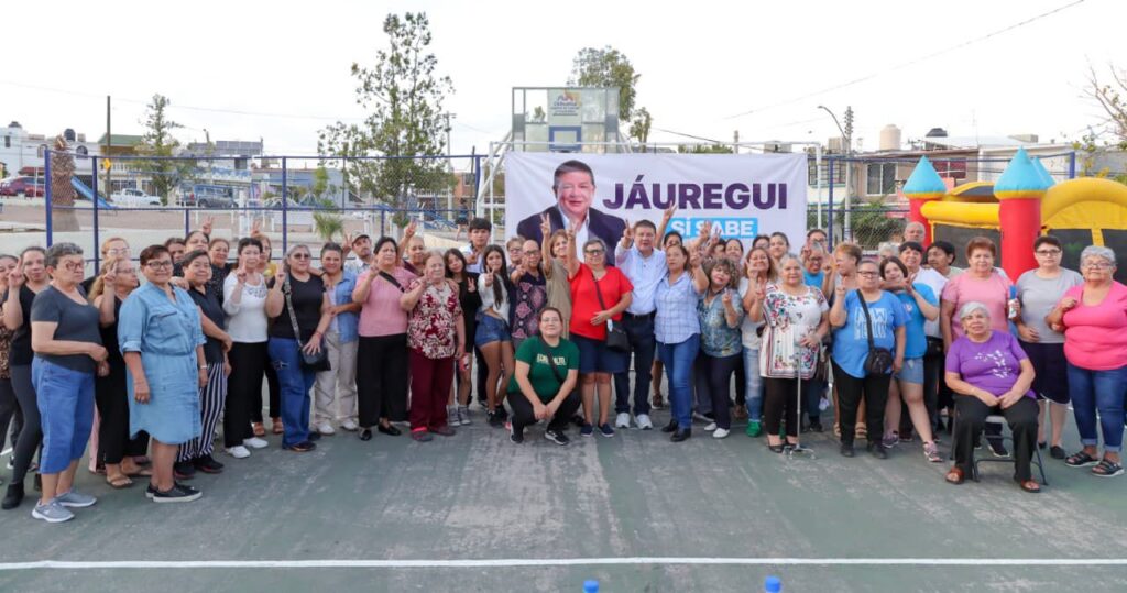 Atender a la gente permite a un funcionario tener los pies sobre la tierra: César Jáuregui