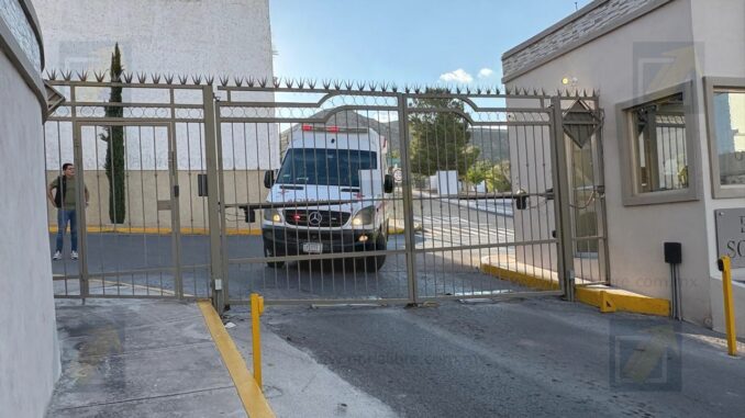 Trabajador de la construcción sufre descarga eléctrica y cae de tres metros en la colonia Jardines del Saucito